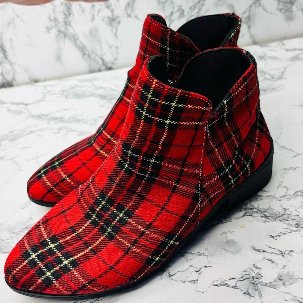 Red Plaid Tartan Lightweight Ankle Boots Side Zipper Size 6.5 / 37